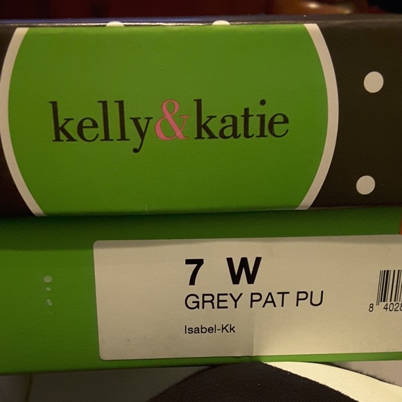Grey pumps 7wide - Picture 8 of 8
